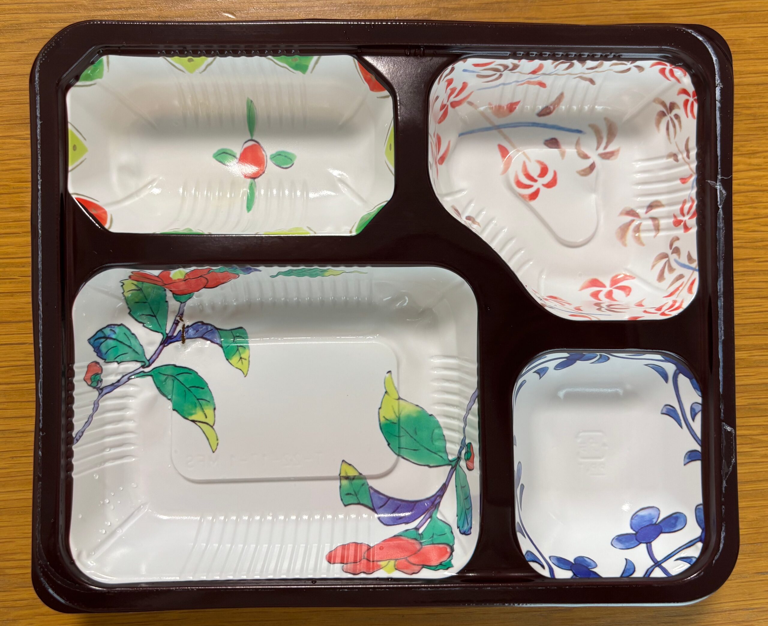 MFSムース食の容器を洗った写真。しっかりした作りできれいな容器